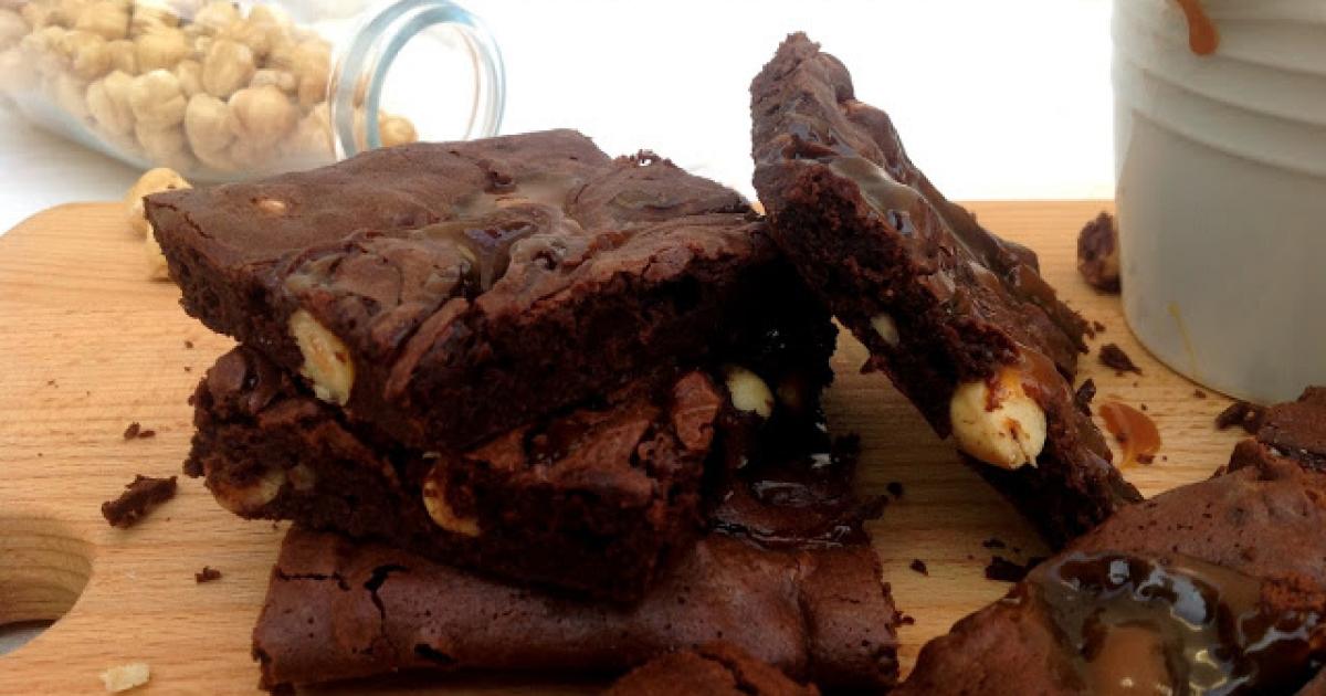 Brownie Con Avellanas Y Toffe | Postres Fáciles Y Ricos